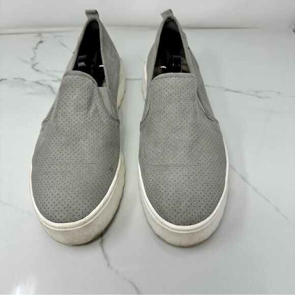 Roxy Slip-on Sneakers- Size 11 - Picture 3 of 13